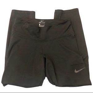 Nike Women’s Dri-Fit Legging Capris - Size Medium